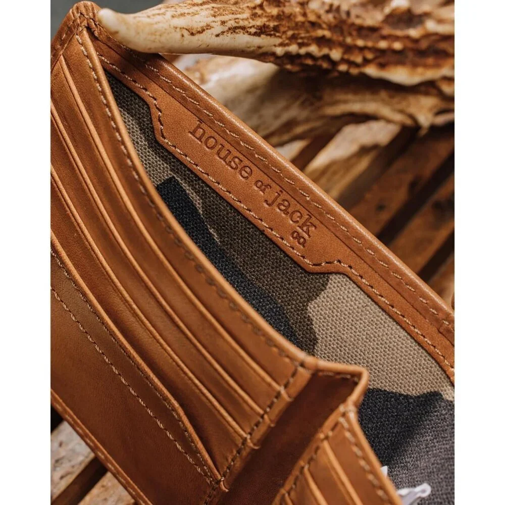 Men's Deer Woods Classic Bifold Tan Grain premium Leather Fishing Wallet Card